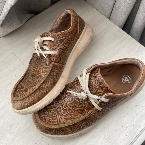 Ariat Hilo Leather Shoes - Picture 2 of 10